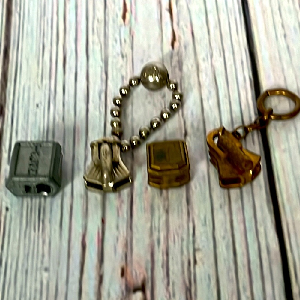 4 Vintage Talon Zipper Pulls. Pre Owned